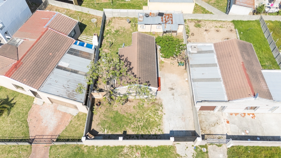 2 Bedroom Property for Sale in Beverly Park Western Cape